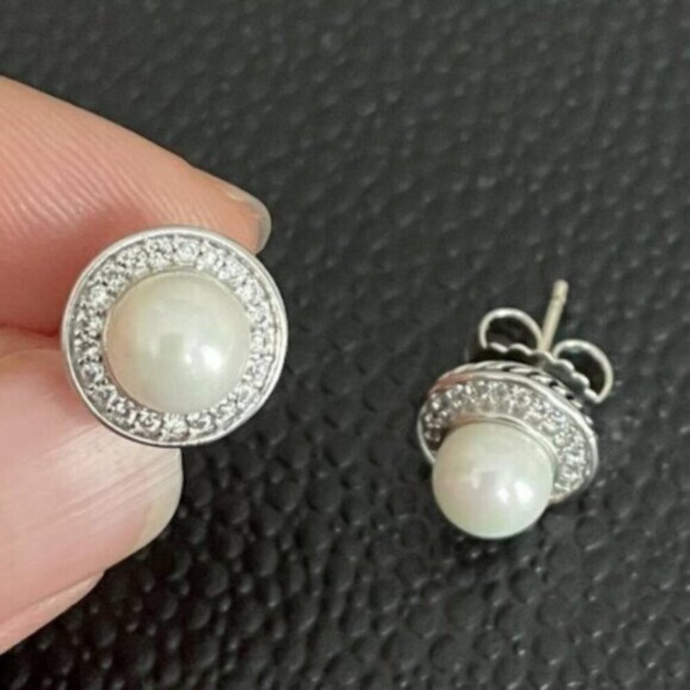David Yurman Classic Pearl and  Sterling Silver Earrings